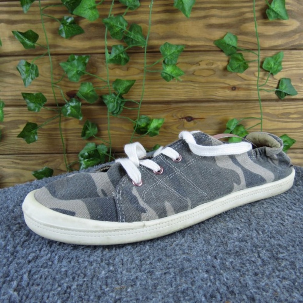 Maurices Mariah Women's 11 Camo Canvas Sneakers Casual Lightweight Lace-Up